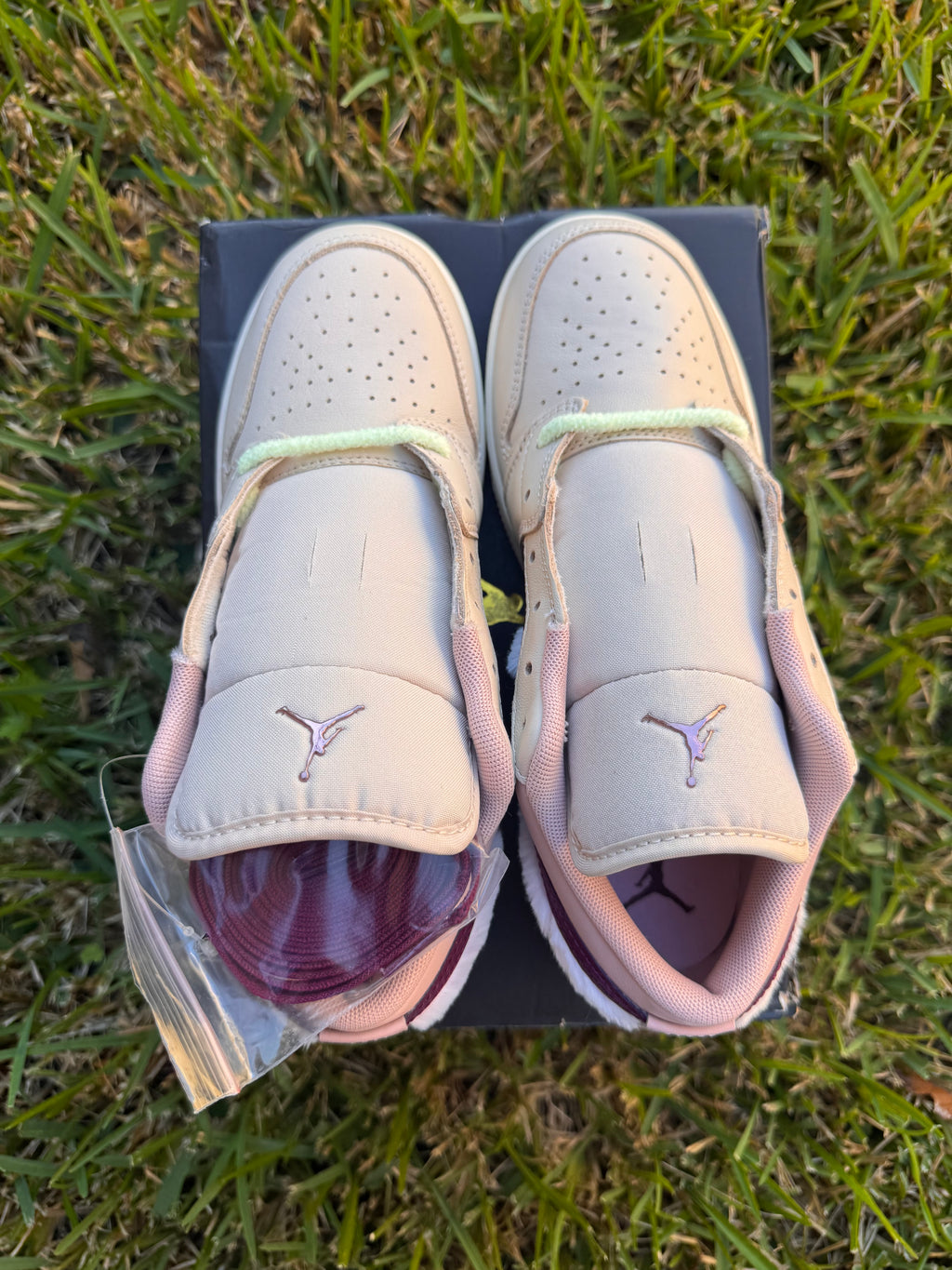 Jordan 1 Low SE “Fur Swoosh” — UNIQUE DETAIL 🔥