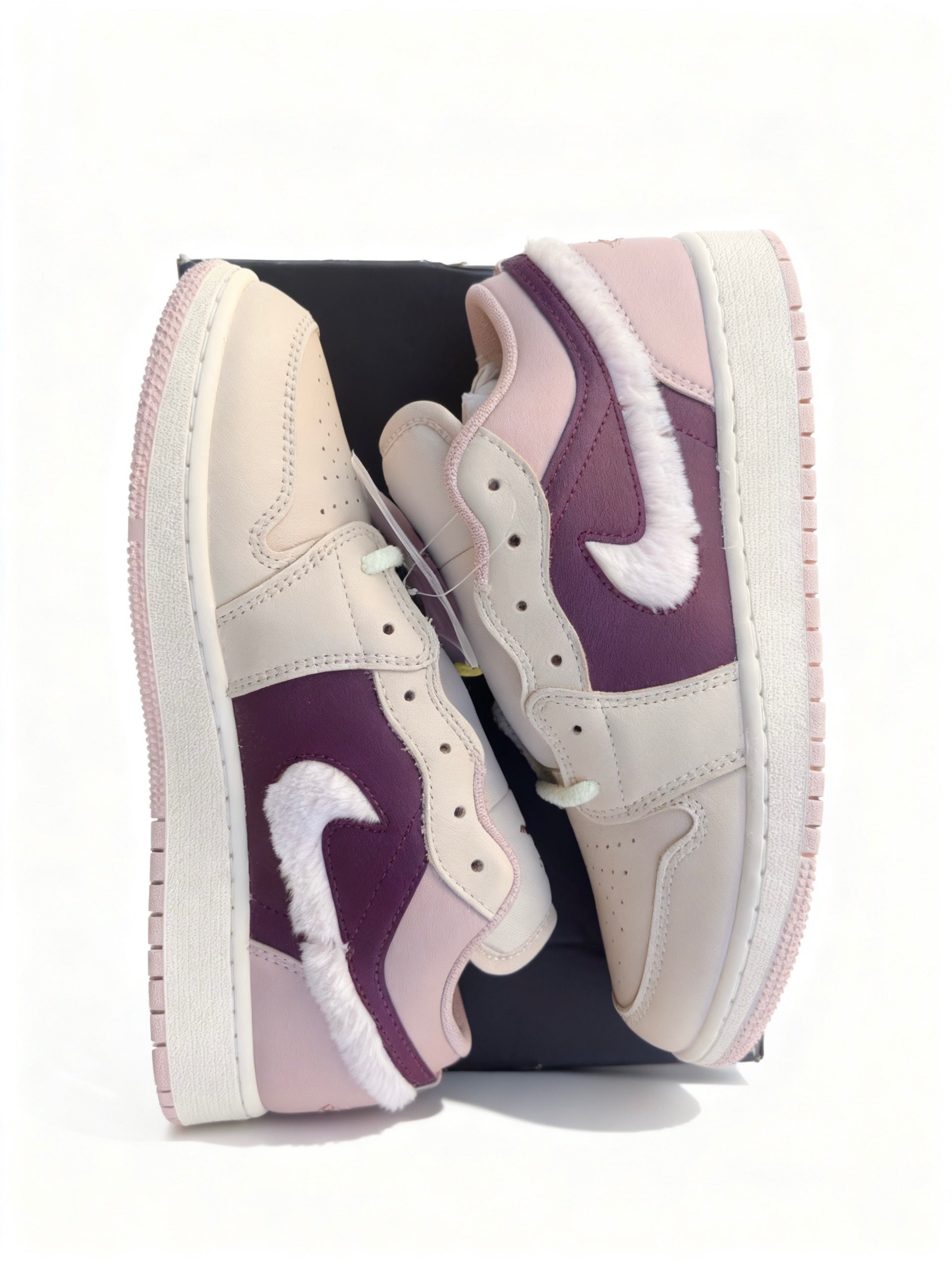 Jordan 1 Low SE “Fur Swoosh” — UNIQUE DETAIL 🔥
