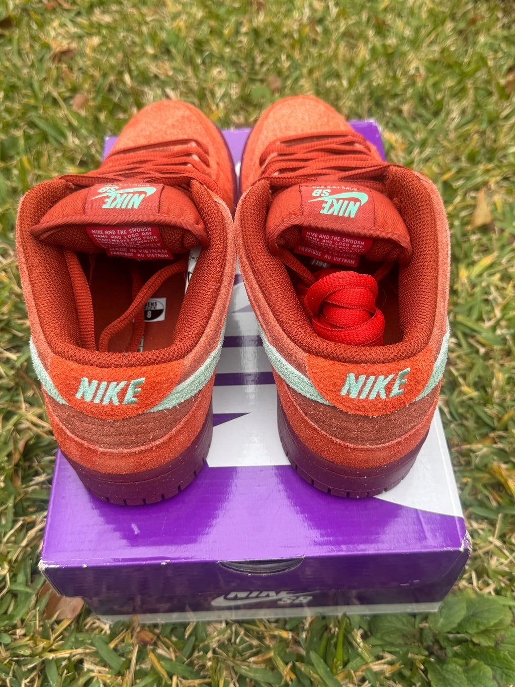 Nike SB Dunk Low “Mystic Red / Rosewood” — CLEAN COLOR 🔥