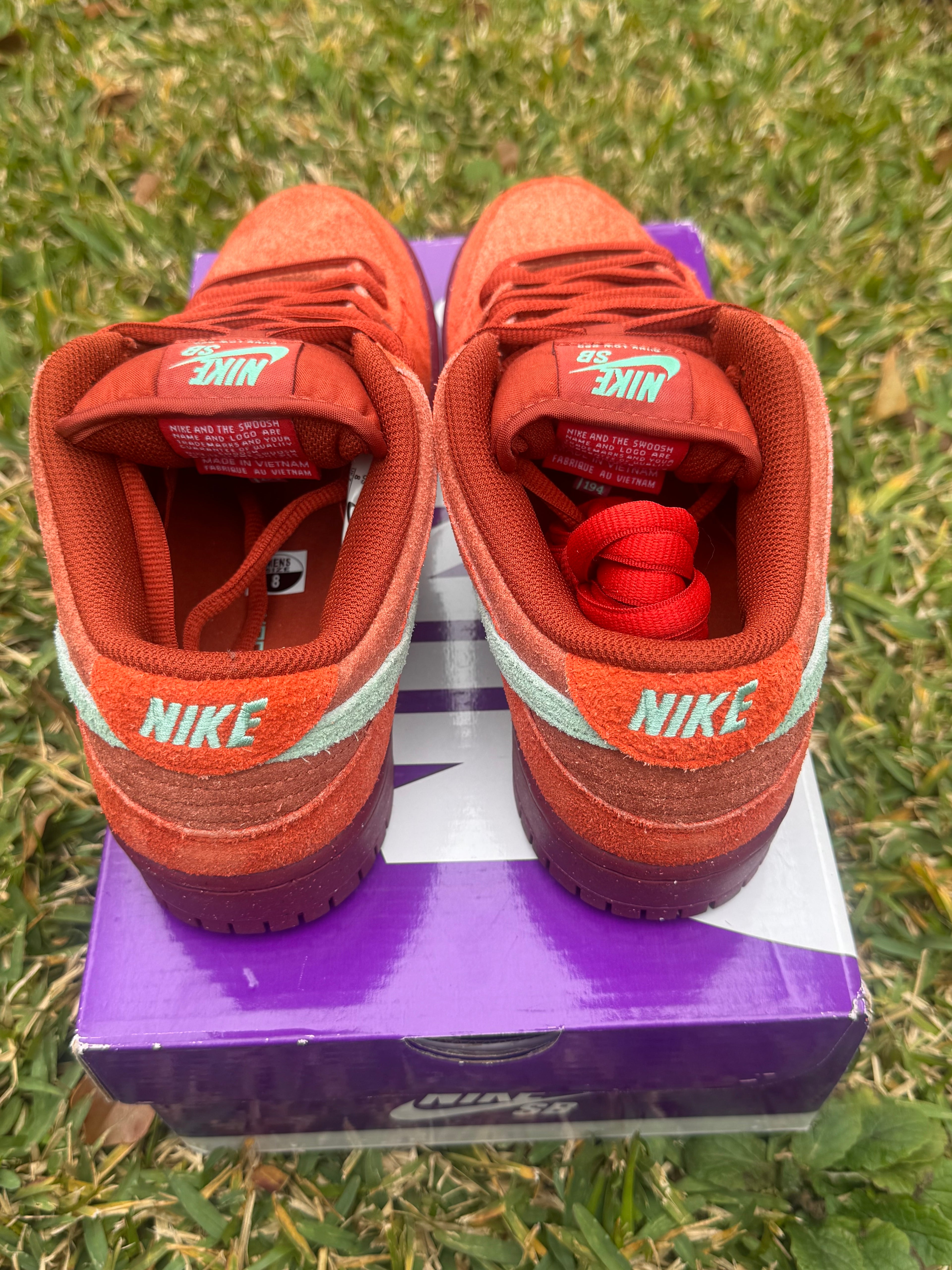 Nike SB Dunk Low “Mystic Red / Rosewood” — CLEAN COLOR 🔥